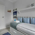Toskania Light & Spacious Family With Parking By Lion Appartement
