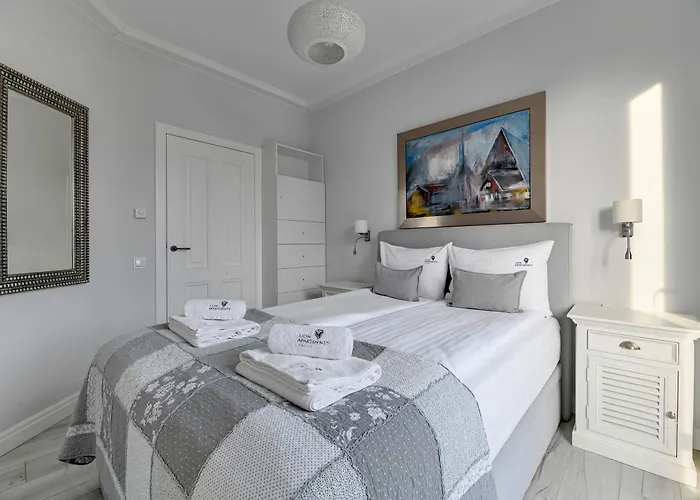 Toskania Light & Spacious Family With Parking By Lion Lägenhet *